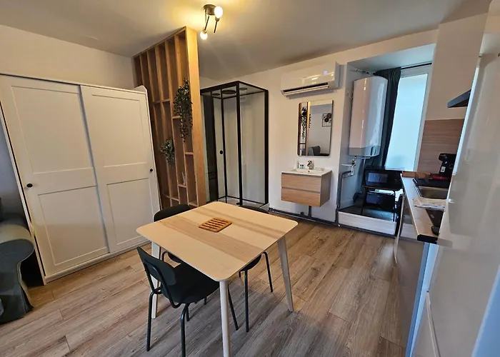 Le Beout - - Halles لورد